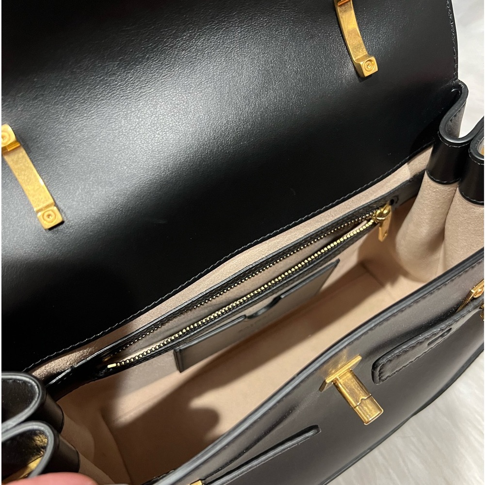 Balmain BBuzz 23 Top-Handle Bag in Smooth Leather - Picture 8 of 10